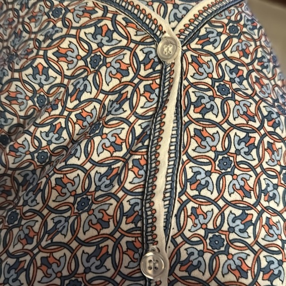 Max Studio blue print v cleavage lightweight ruffle short sleeves tie front top - Picture 5 of 8